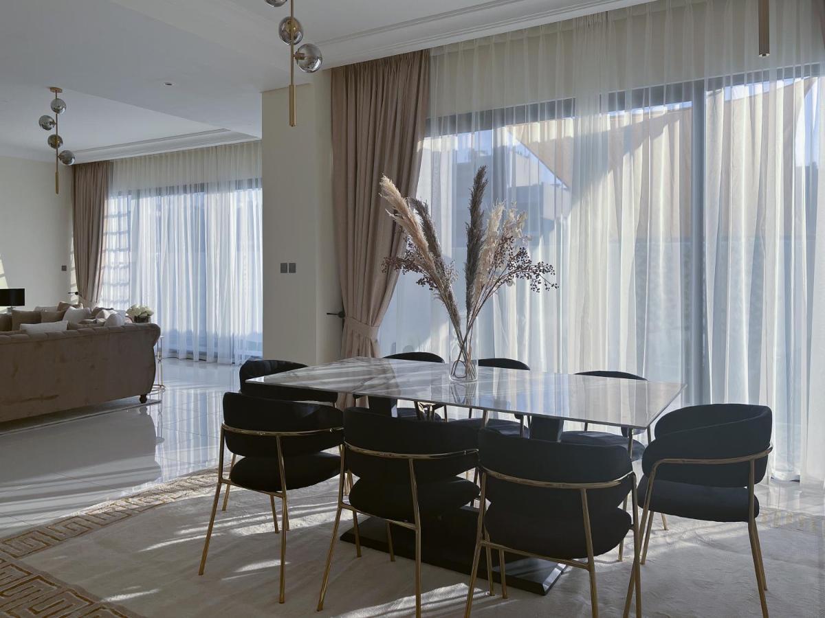 Villa Luxury 6 Bedroom With Private Office & Bbq Area, Unbeatable Amenities