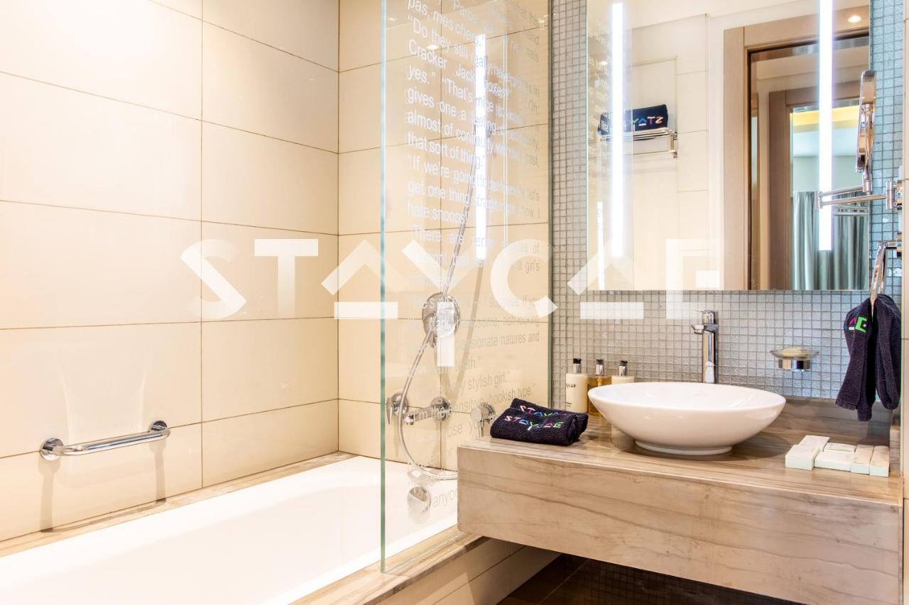 Staycae Paramount Towers Apartment Dubai