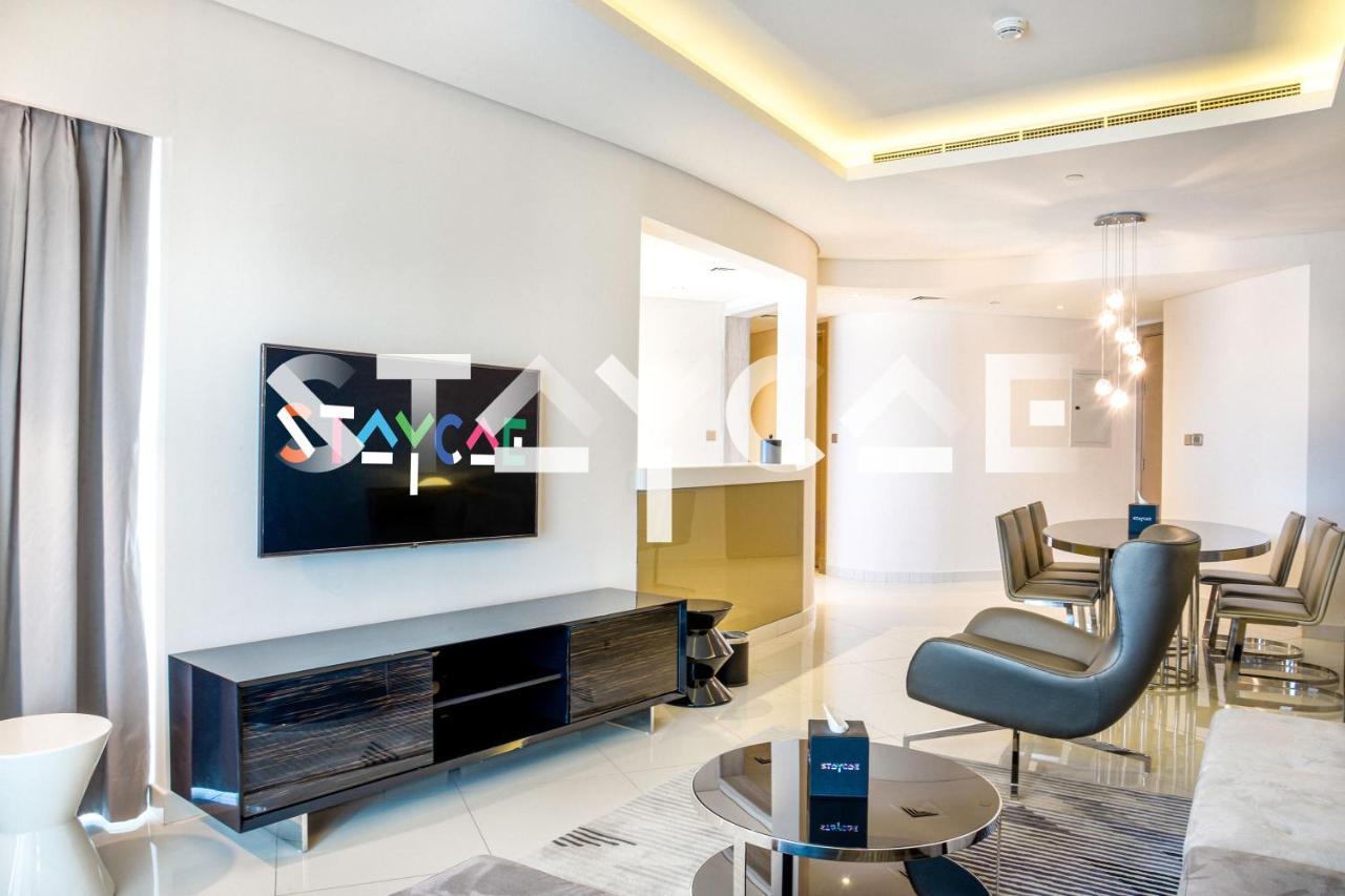 Staycae Paramount Towers *