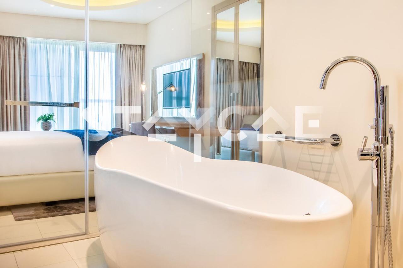 Staycae Paramount Towers Apartment *