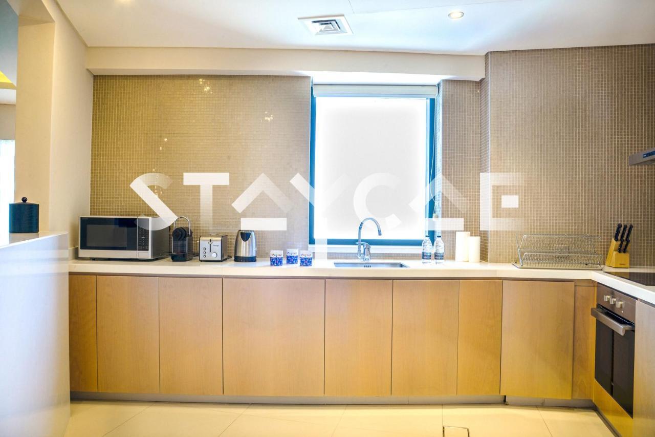 Staycae Paramount Towers * Dubai