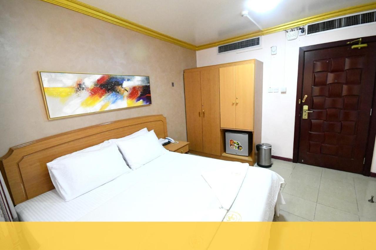 Maaeen Hotel