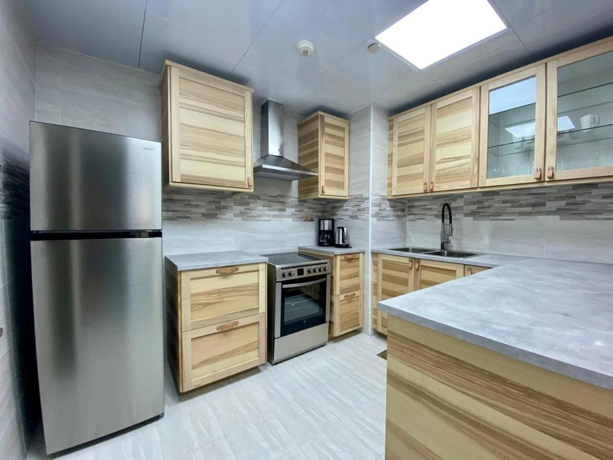 Apartment Luxury Jbr , Beach , Pool , Parking *