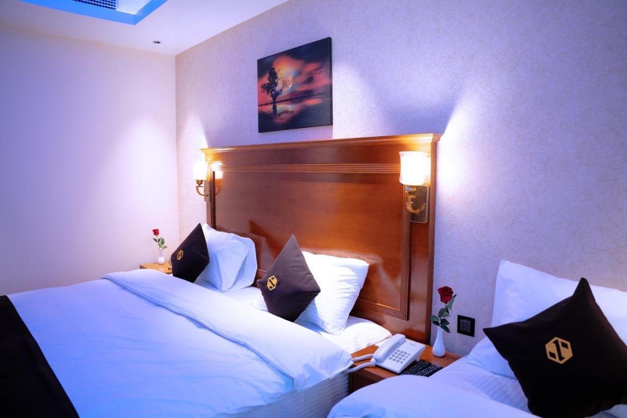 Raha Grand Otel Dubai