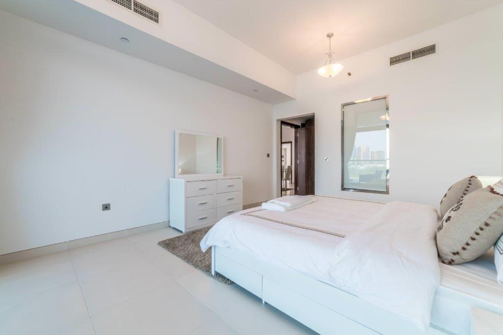 Apartment Holiday Apartment In Palm Jumeirah With Beach Access *
