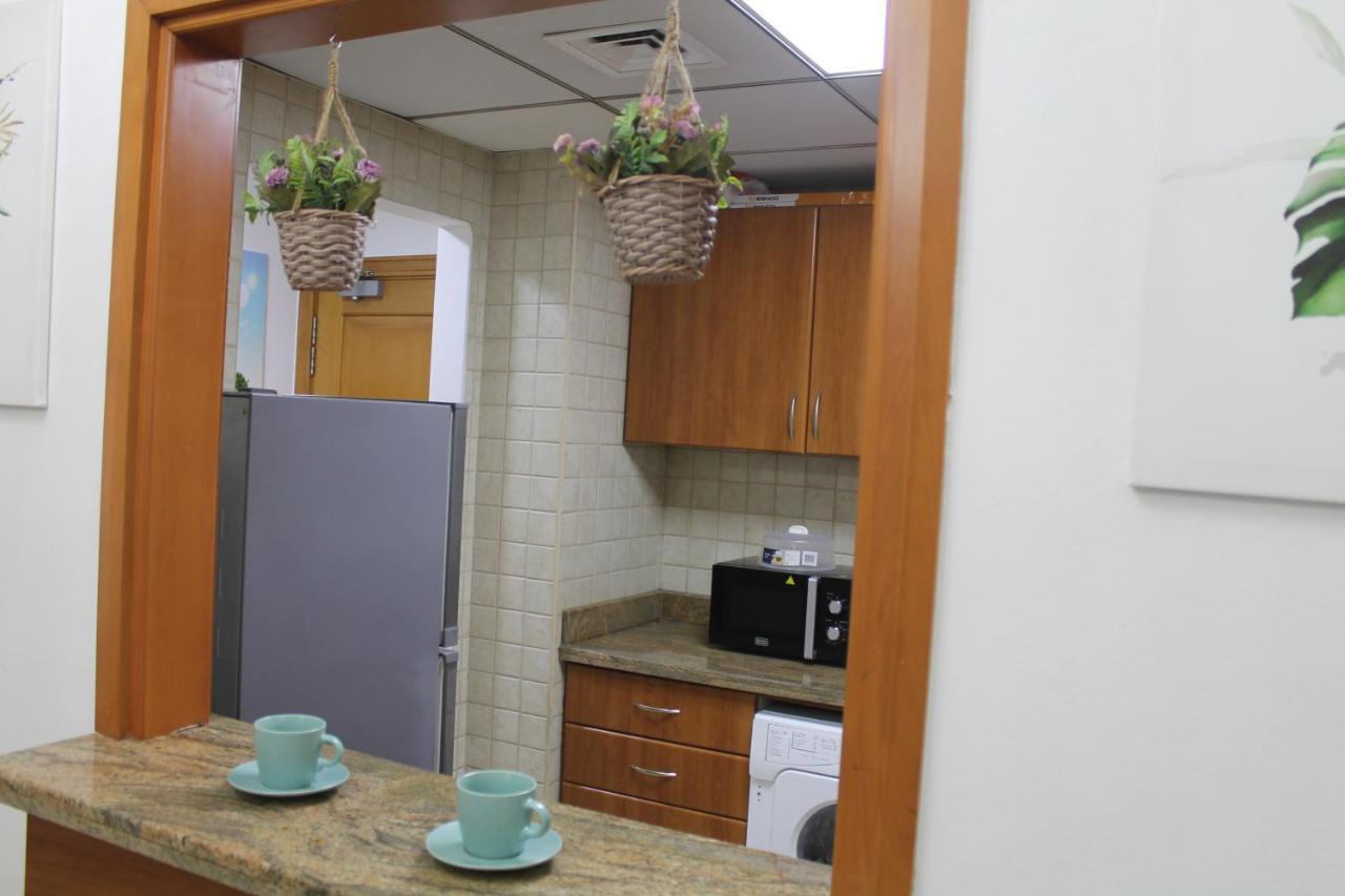 Apartment Newly Furnished One Bedroom Next To Metro & In Marina Dubai