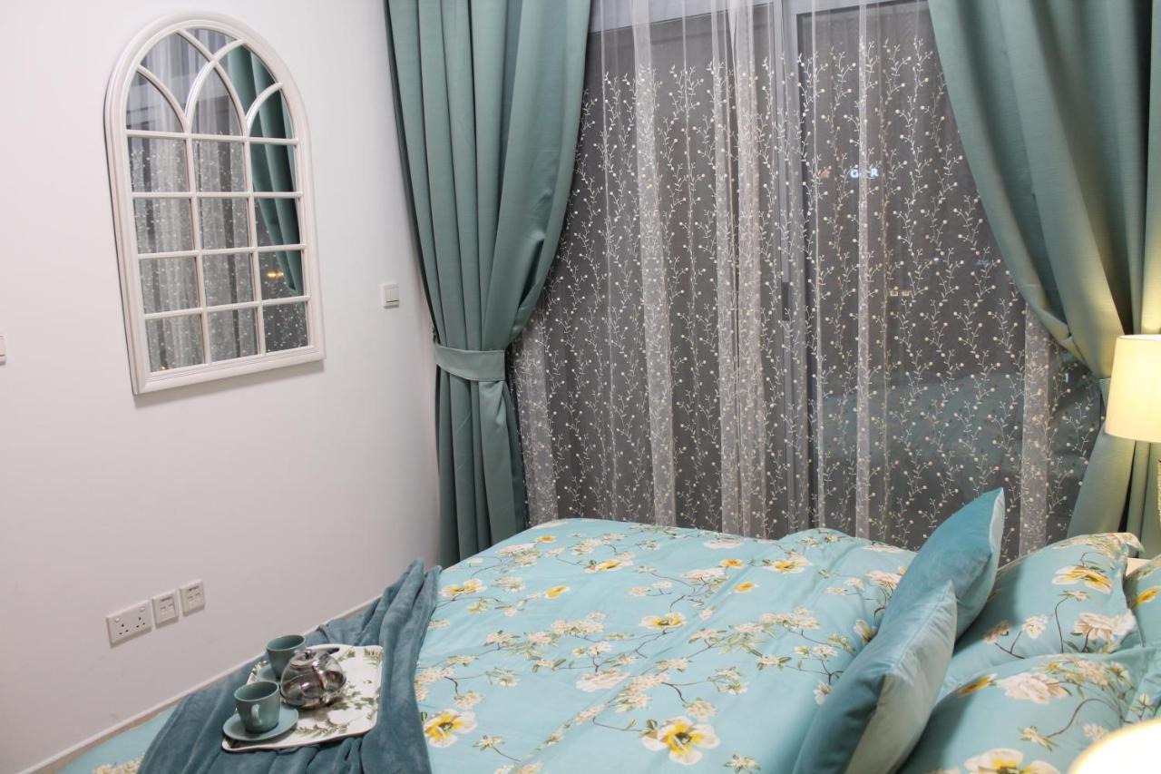 Apartment Newly Furnished One Bedroom Next To Metro & In Marina Dubai