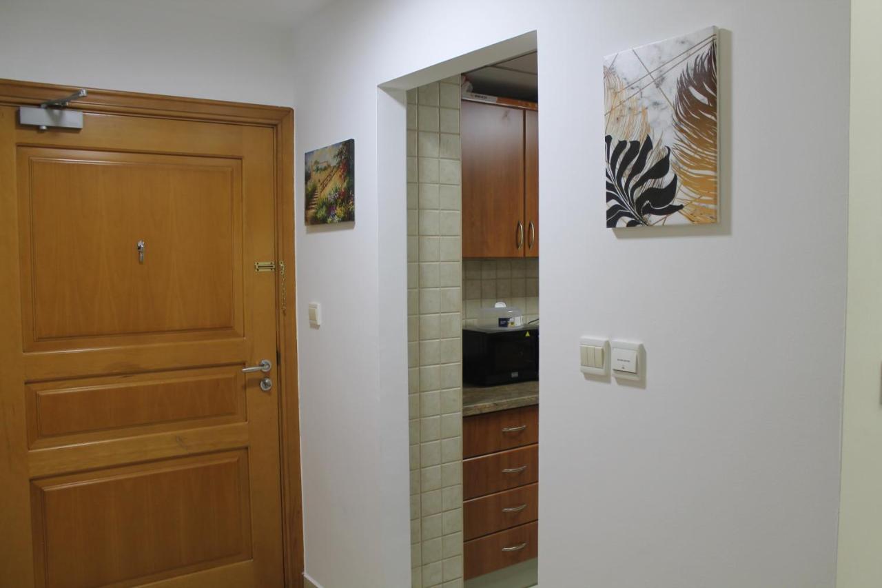 Newly Furnished One Bedroom Next To Metro & In Marina Apartment Dubai