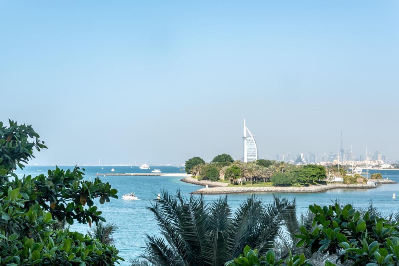 Baytik- Stunning 1br Shoreline Palm Jumeirah Apartment *