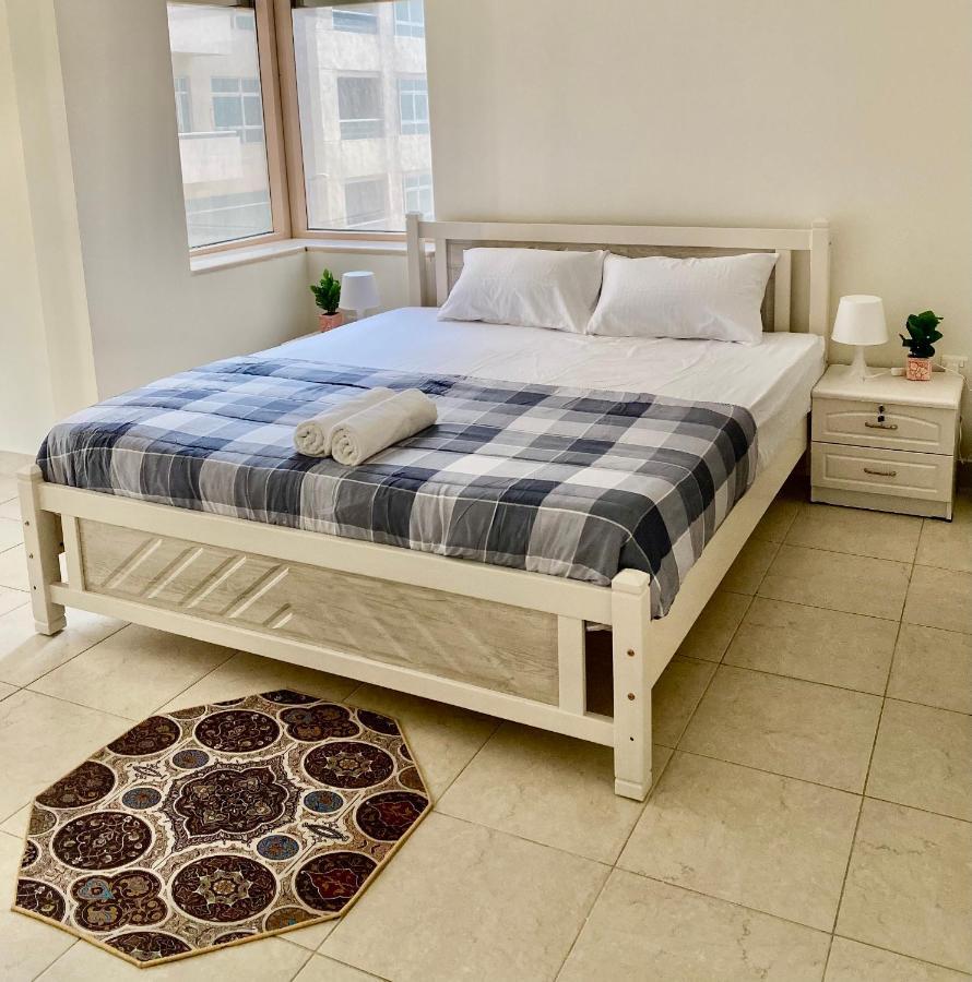 One Masterbedroom Attached Washroom-bathtub With Kitchen In Two Bedroom Apartments,cityhouse,al Barsha 1 *