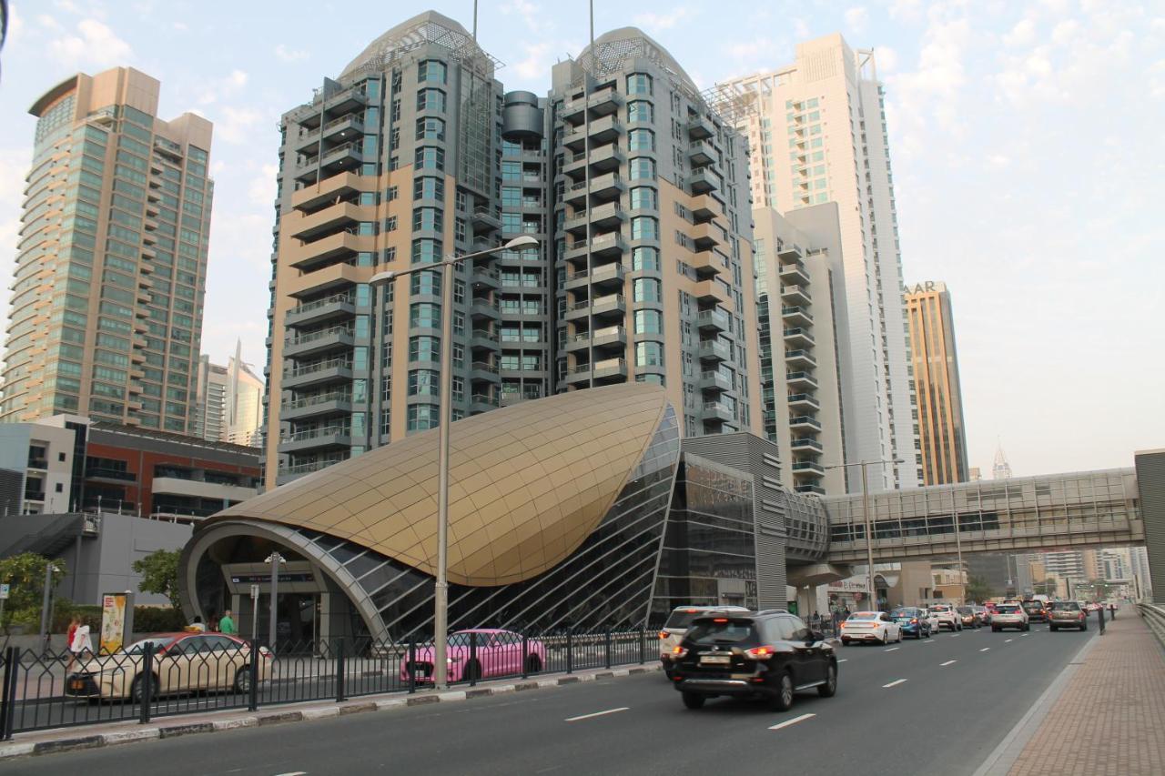 Apartment Newly Furnished One Bedroom Next To Metro & In Marina *