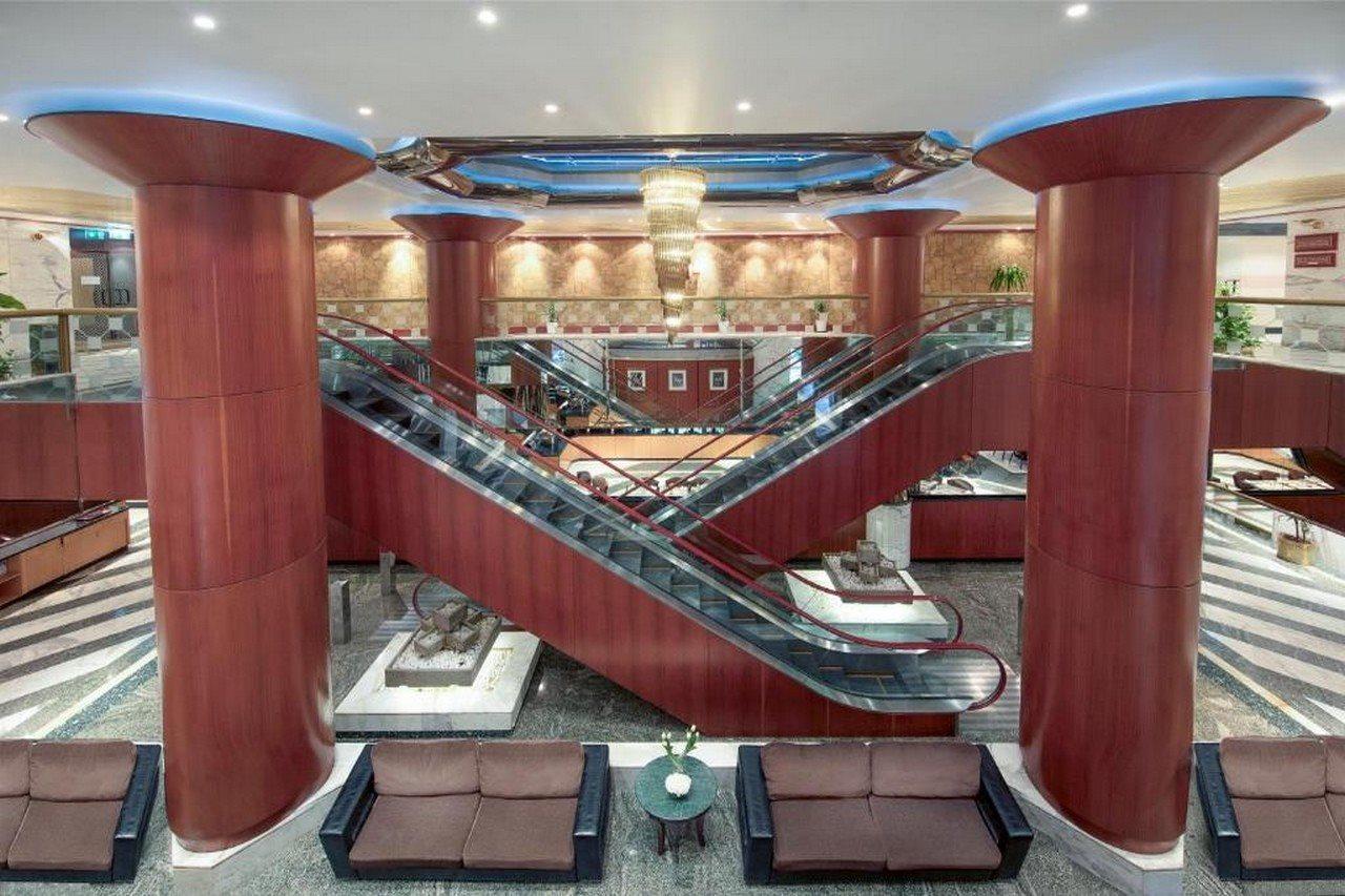 Admiral Plaza