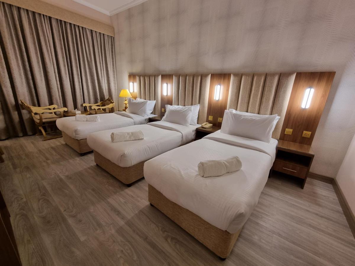 Bliss Square Hotel 3*