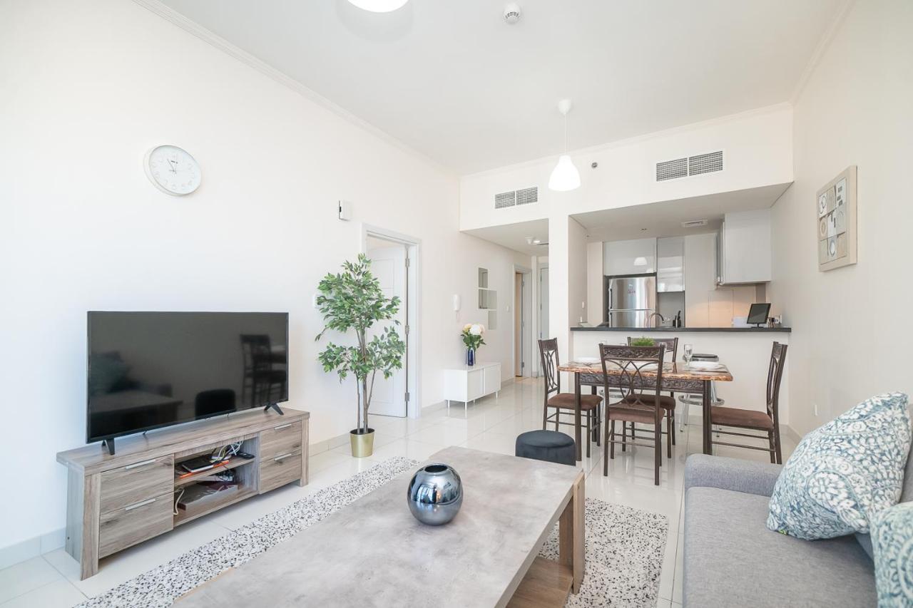 Luton Vacation Homes-damac Heights Tower- Marina-21ab03 Apartment *