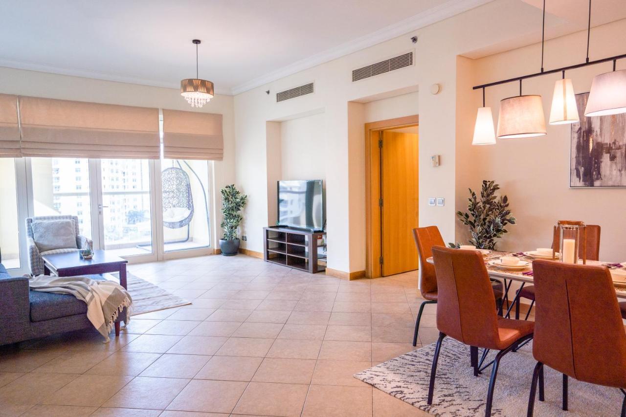 Daire Luxury 4br - Palm Jumeriah - Club Access Dubai