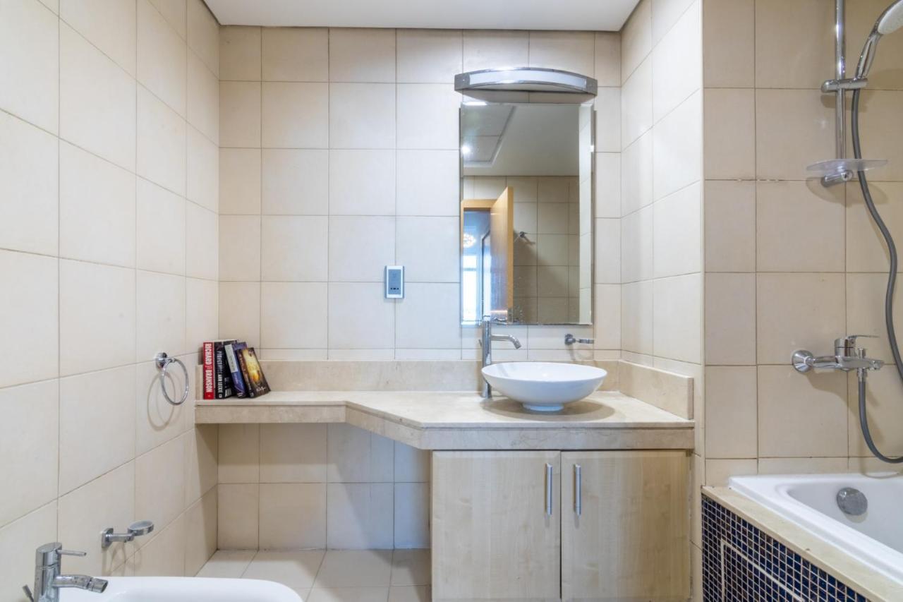Baytik- Stunning 1br Shoreline Palm Jumeirah Dubai