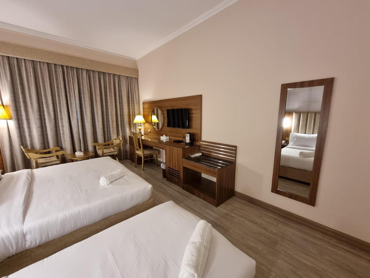 Hotel Bliss Square