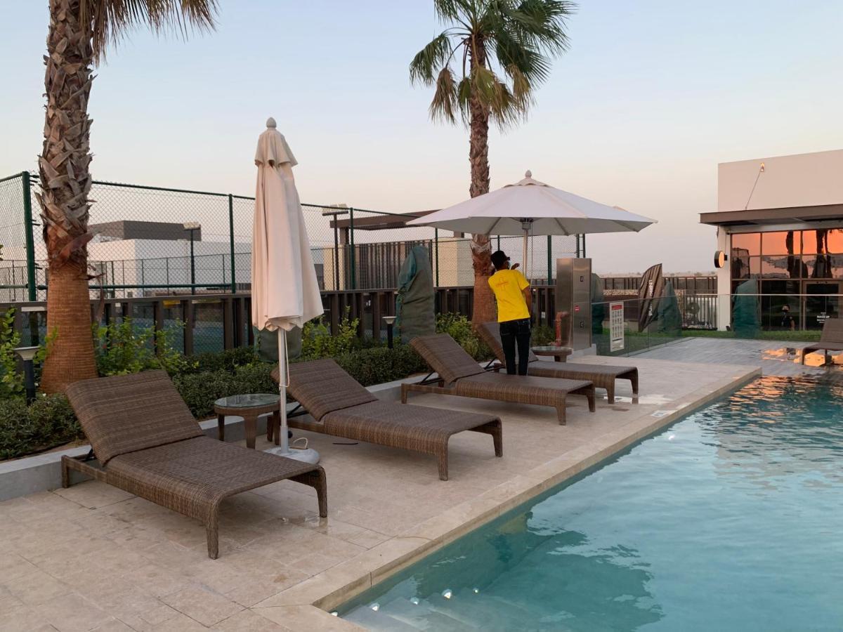 Charismatic 3br Townhouse At Damac Hills 2 Dubailand By Deluxe Homes Pousada