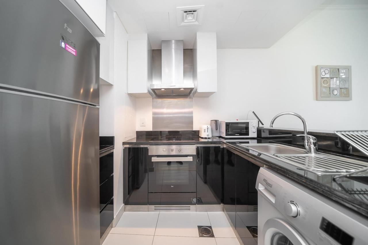 Luton Vacation Homes-damac Heights Tower- Marina-21ab03 Apartment Dubai