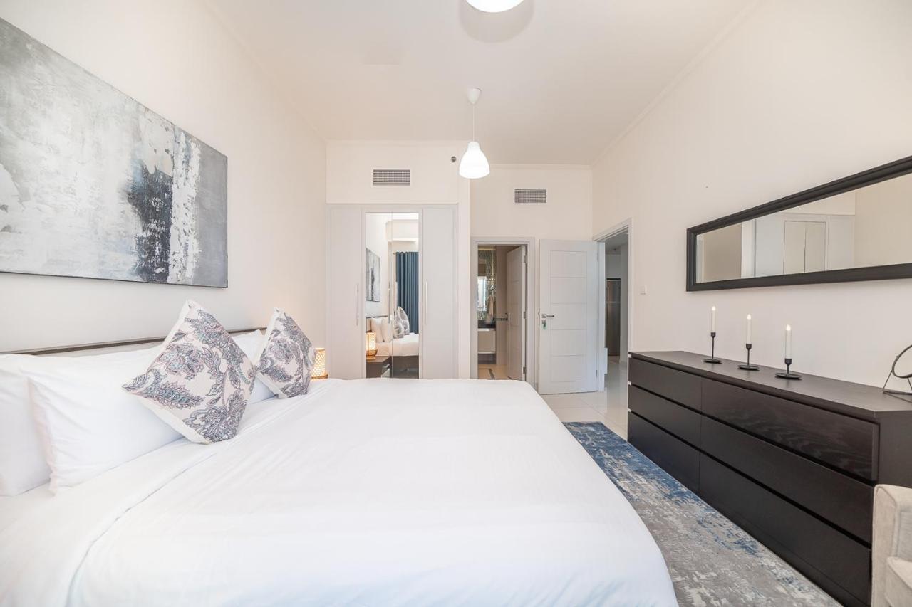 Luton Vacation Homes-damac Heights Tower- Marina-21ab03