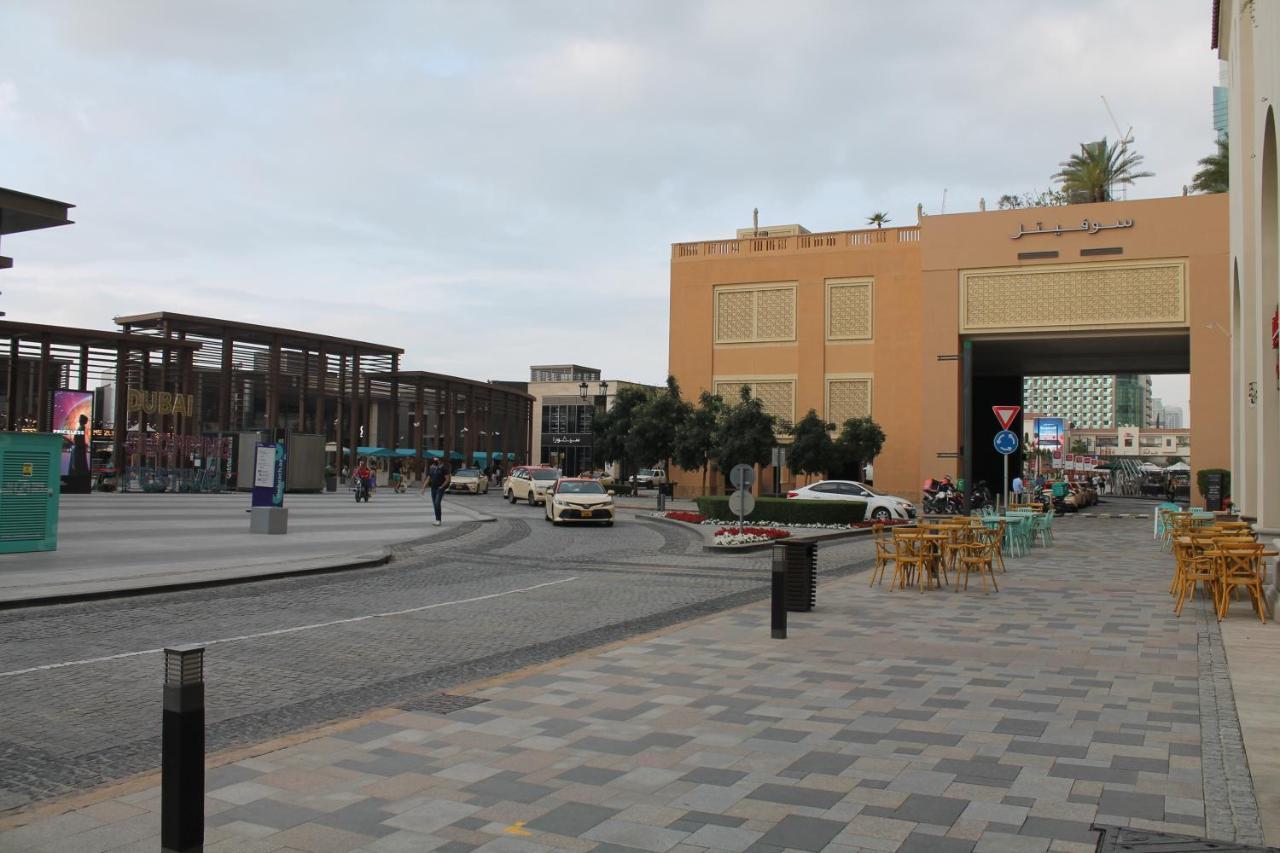 Newly Furnished One Bedroom Next To Metro & In Marina Apartment *