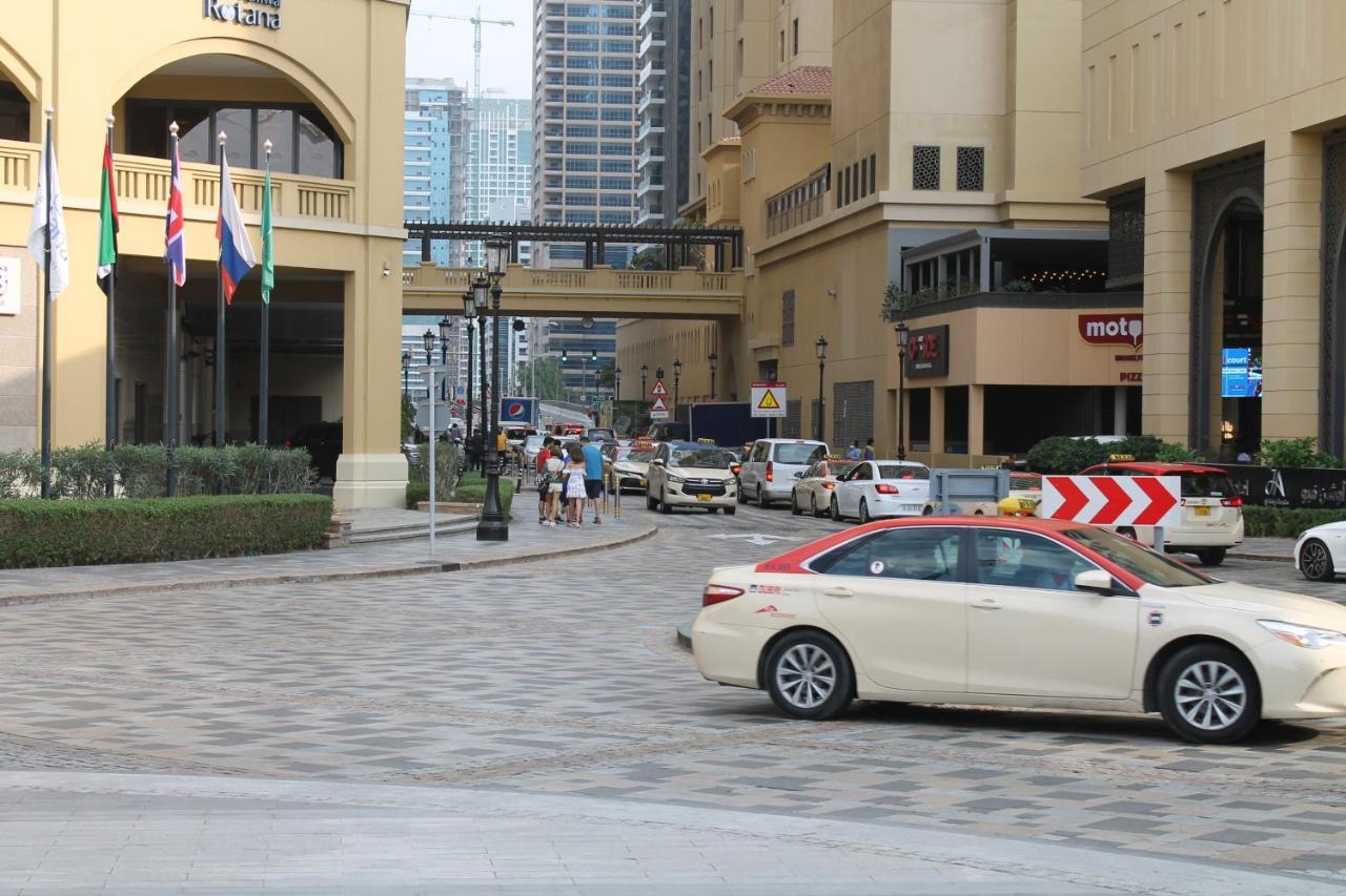 Newly Furnished One Bedroom Next To Metro & In Marina * Dubai