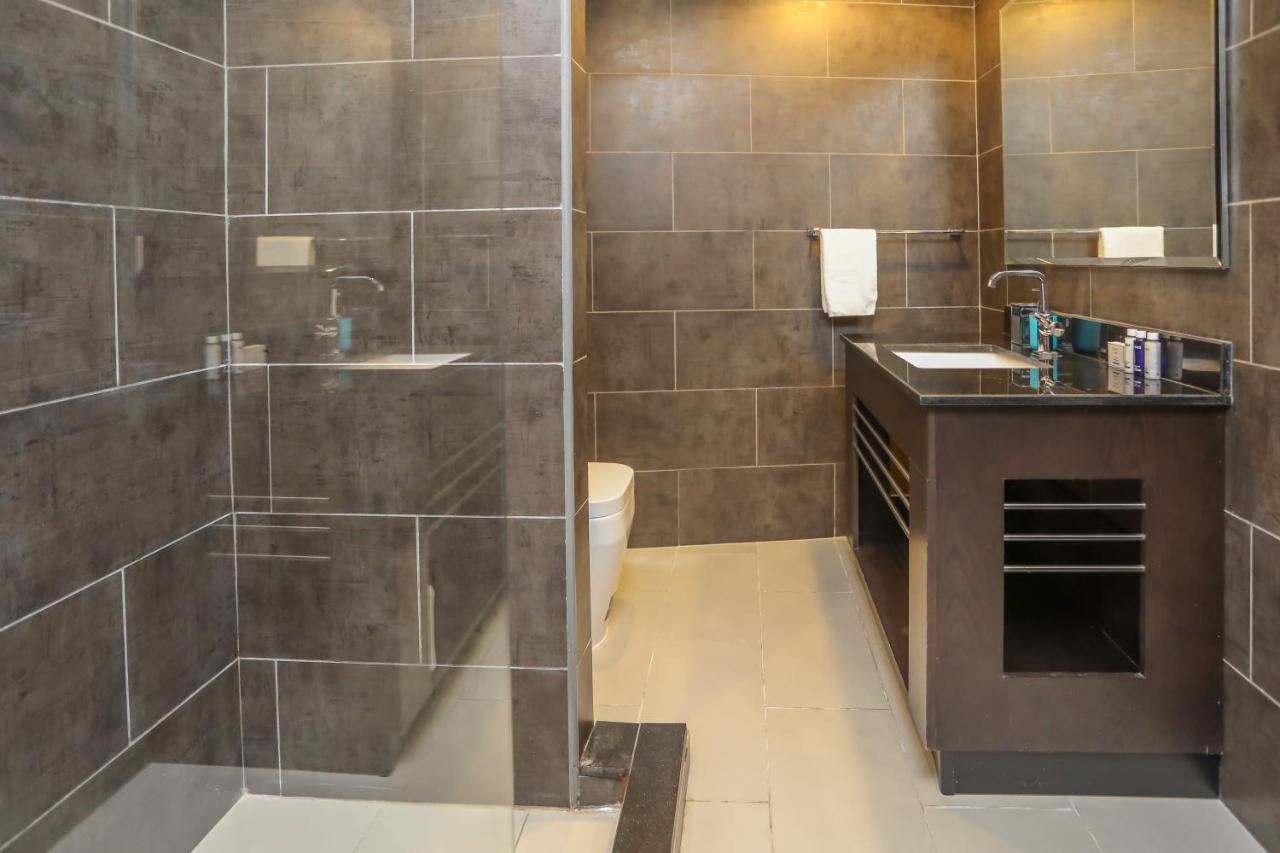 Penthouse In Marina , Cayan Tower , Sea View Dubai