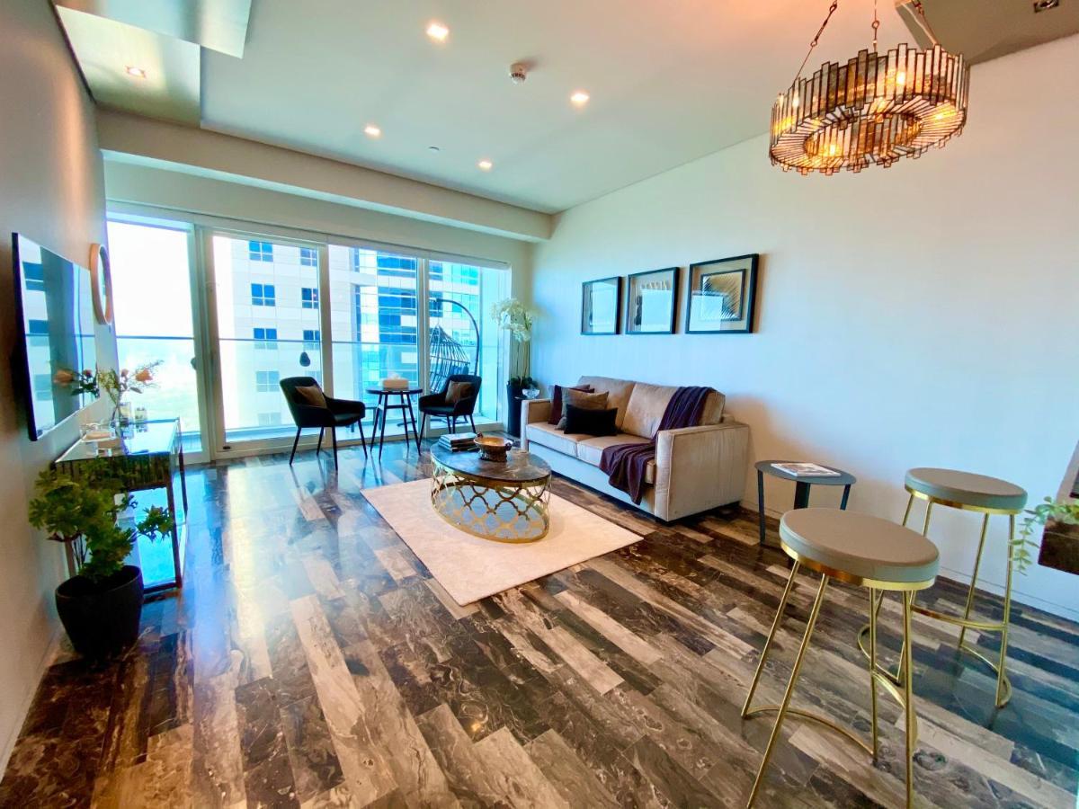 Marco Polo - Fendi Designed Apt With Aerial Panoramic Sea Views Apartment