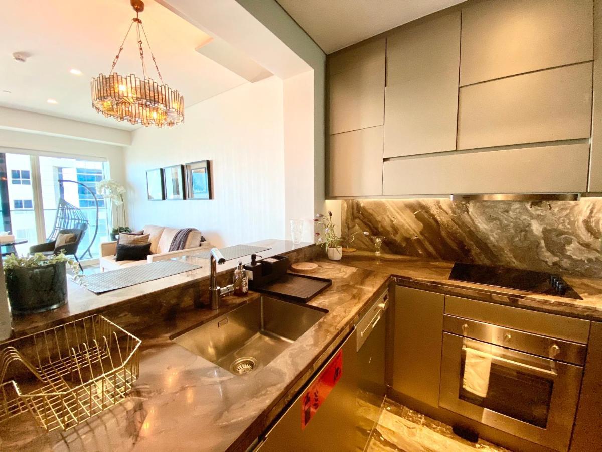 Marco Polo - Fendi Designed Apt With Aerial Panoramic Sea Views Apartment