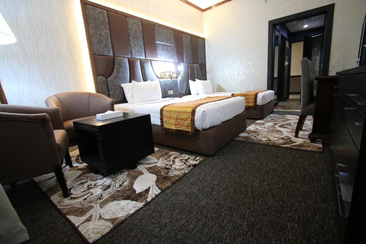 Grand Mayfair Hotel