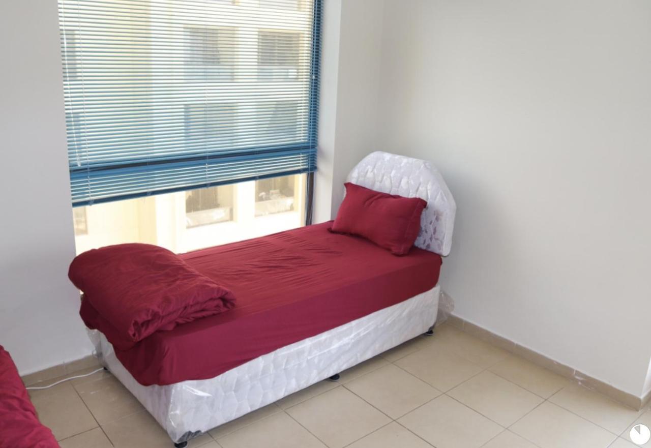 Hostel California