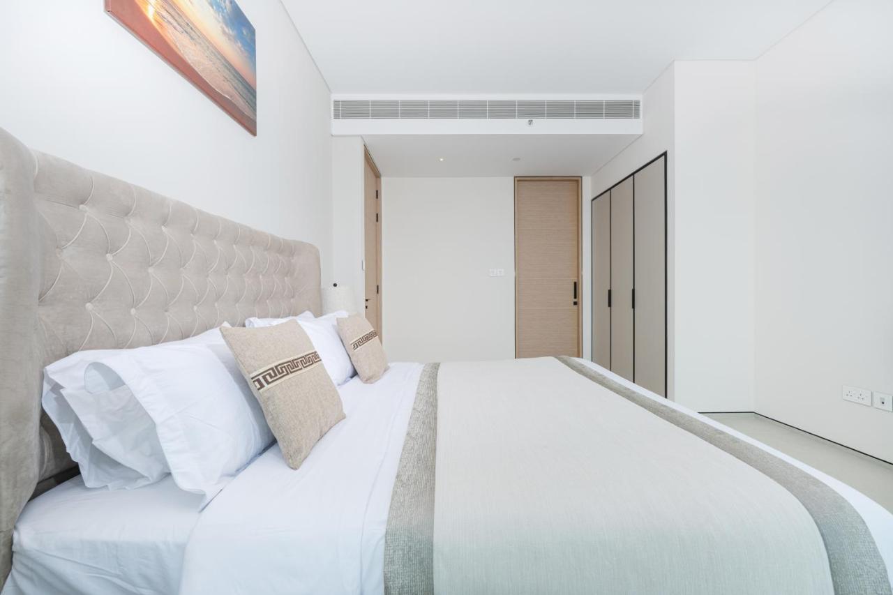 Stunning 2bhk Address Beach Apartment