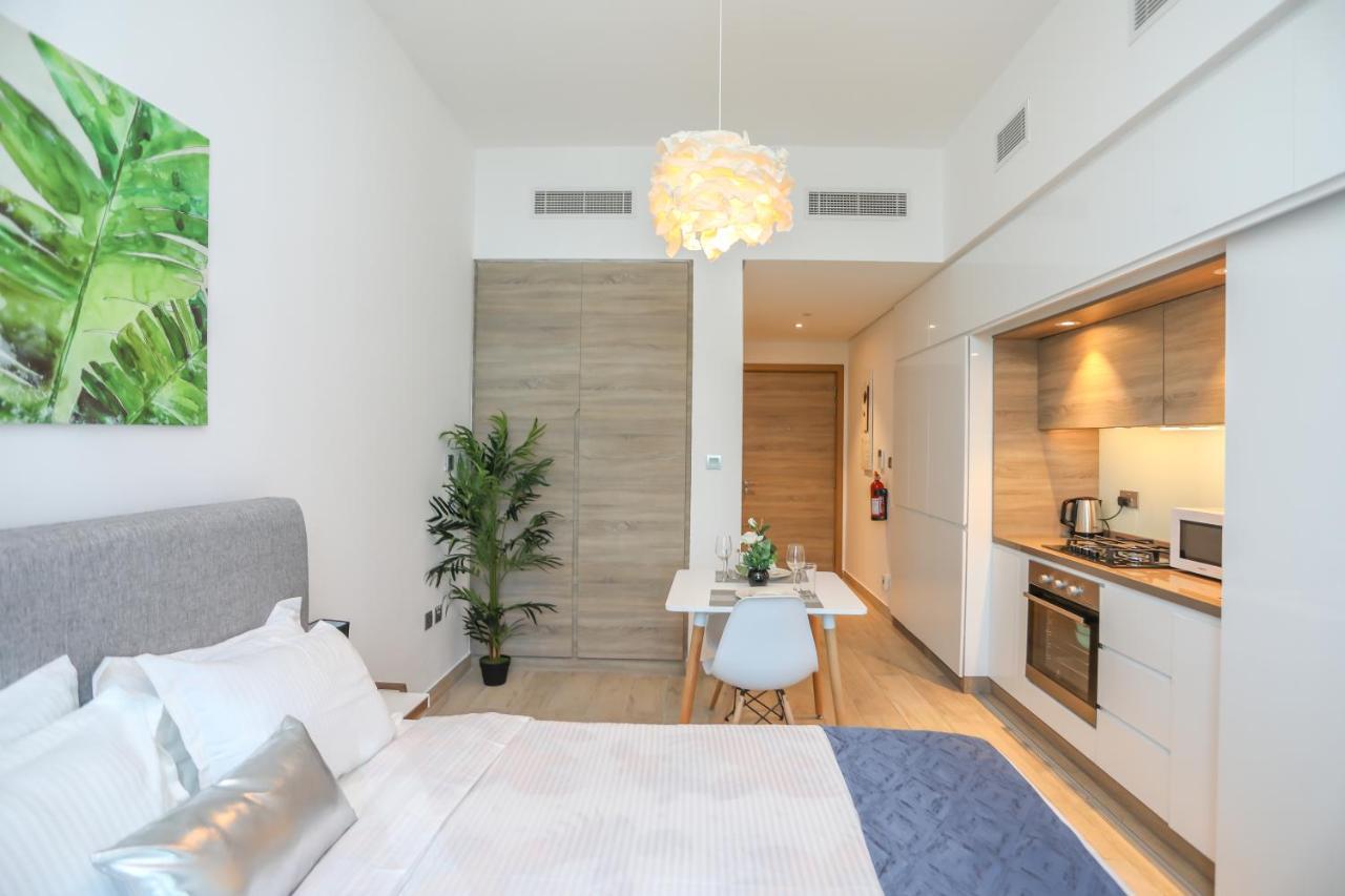 Luxury - Marina Apartment Dubai