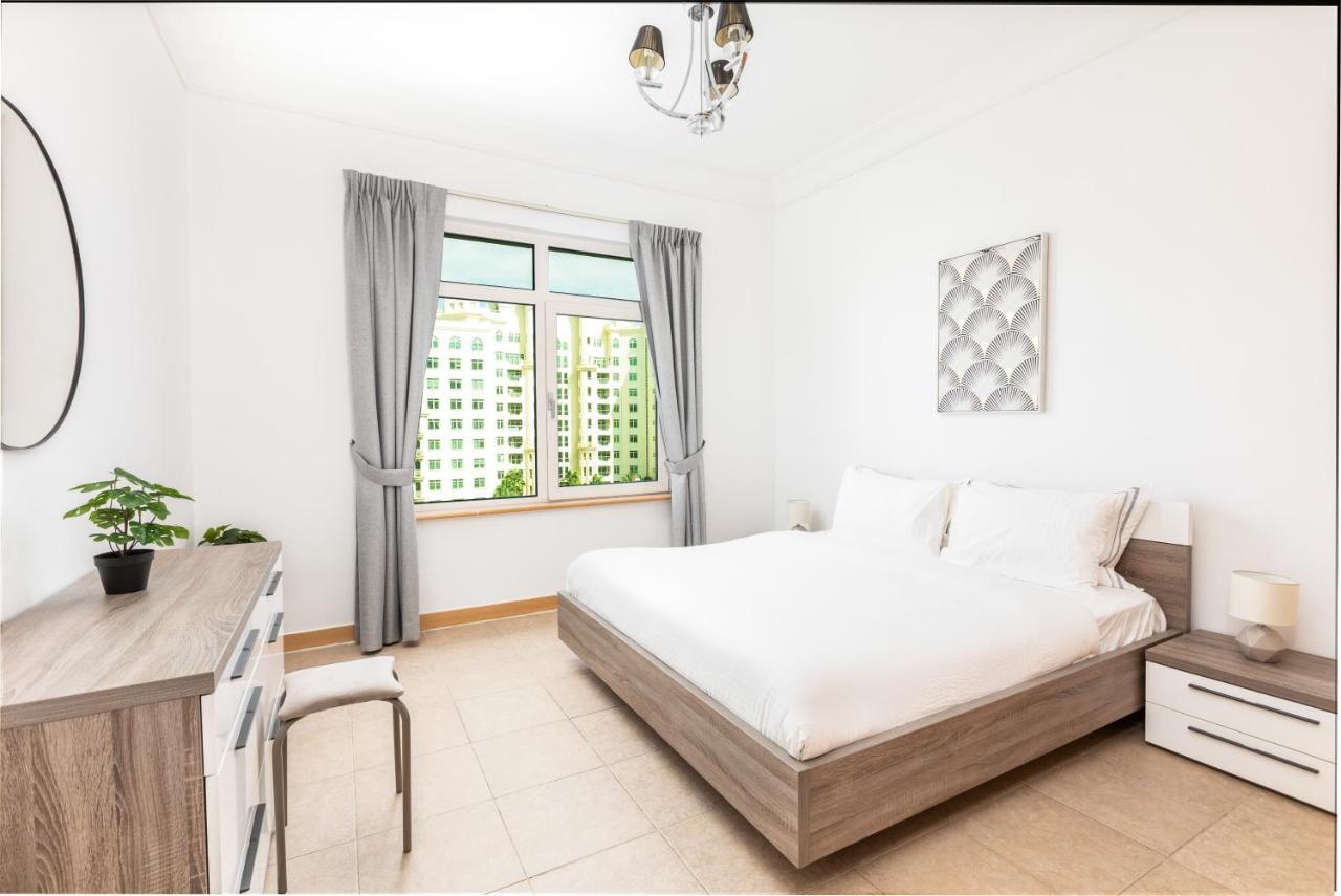 Dreamy And Spacious 3br Unique Palm Jumeirah Apartment