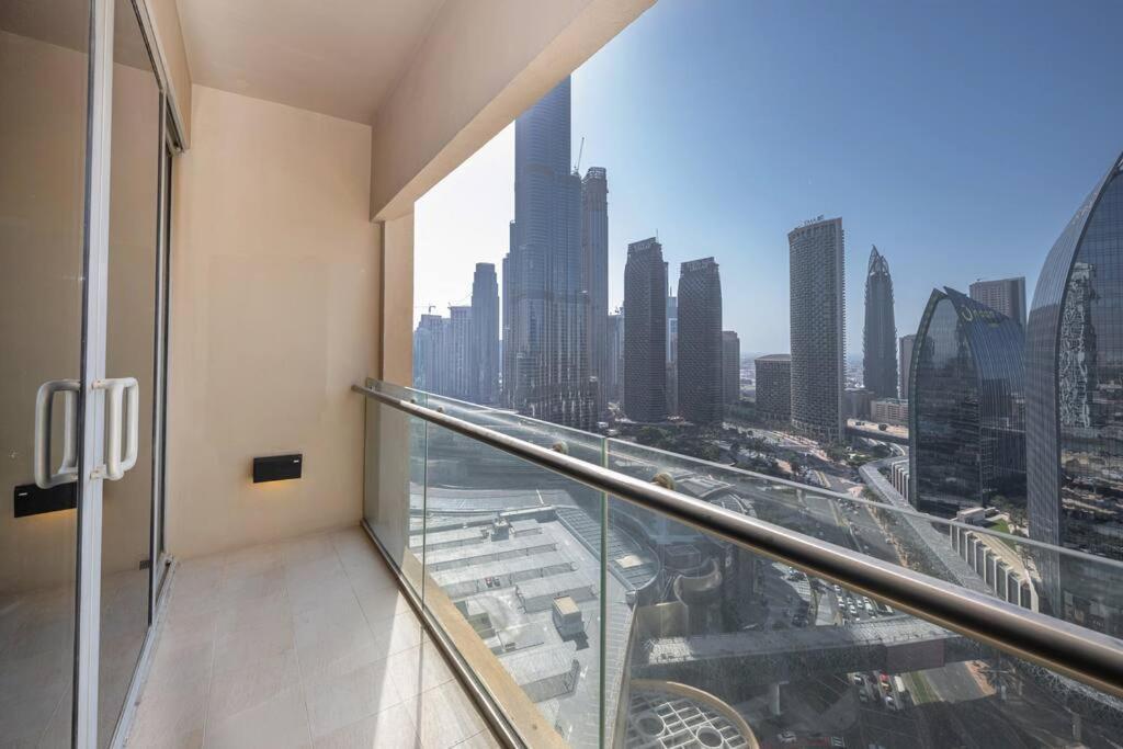 Apartment Emaar Fashion Avenue - Formerly Address Mall Four Apple Dubai
