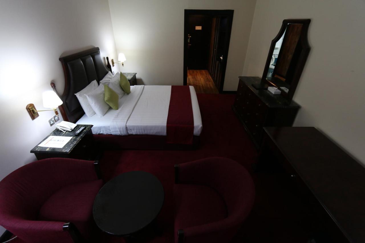 Grand Mayfair Hotel