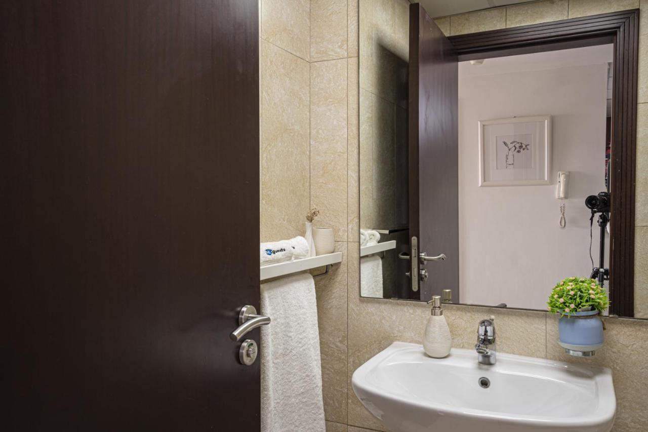 Higuests - Luxurious 1br With Balcony In Jvc
