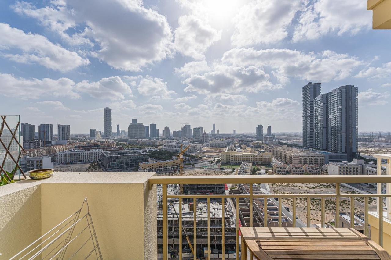 Higuests - Luxurious 1br With Balcony In Jvc
