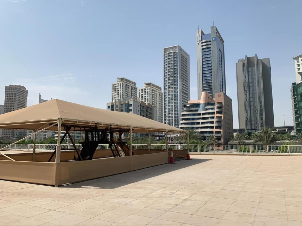Beautiful Two Bedroom Apartment By Marina Promenade *