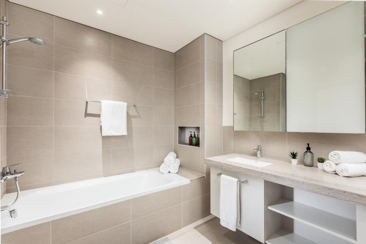 Spacious & Full Of Light 3br+ Kids Mall Apartment