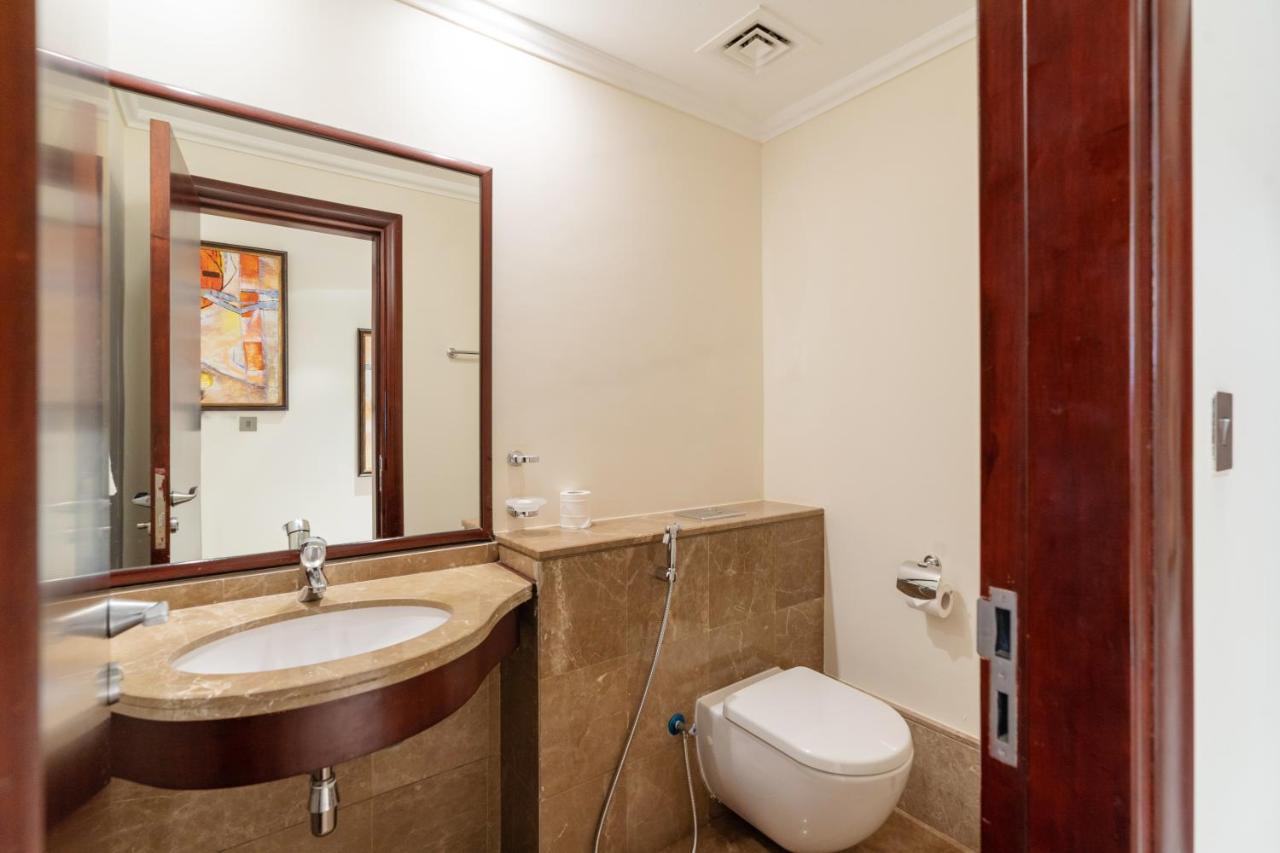 Royal Club By Rvhr, Grandeur Crescent Palm Jumeirah Daire