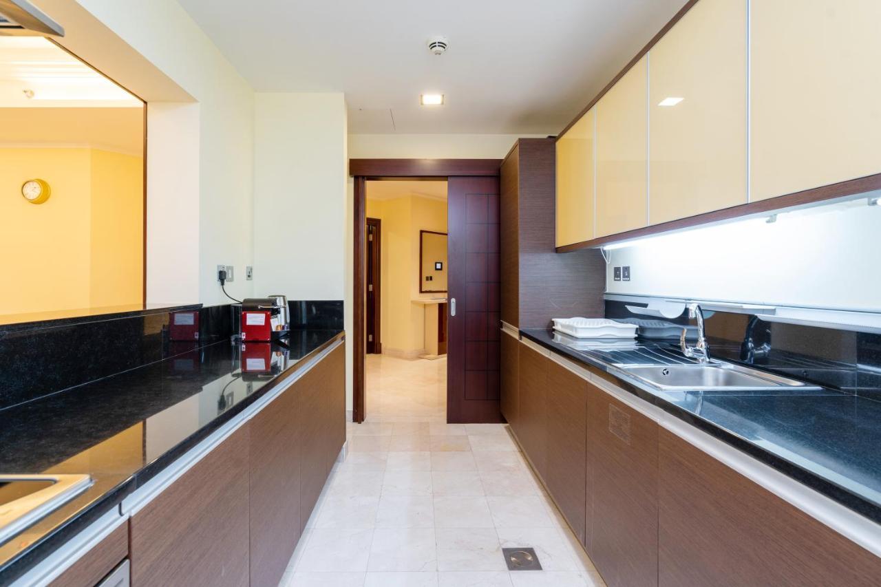 Royal Club By Rvhr, Grandeur Crescent Palm Jumeirah Daire