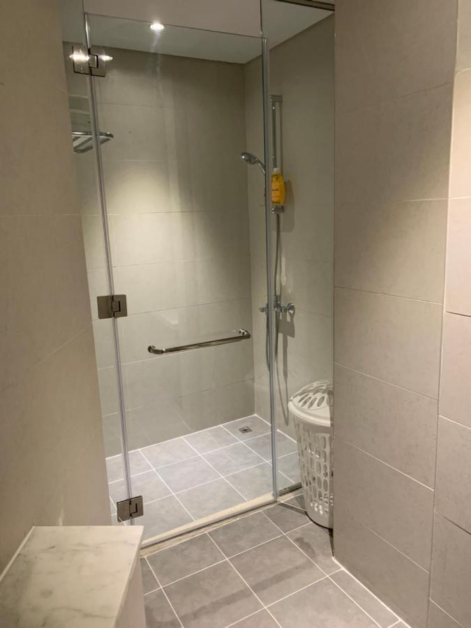 - Studio In Business Bay Direct On The Water Canal - 1km From Downtown & Mall - 1217a * Dubai