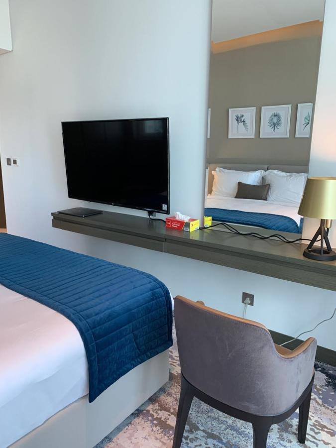 Apartment - Studio In Business Bay Direct On The Water Canal - 1km From Downtown & Mall - 1217a *