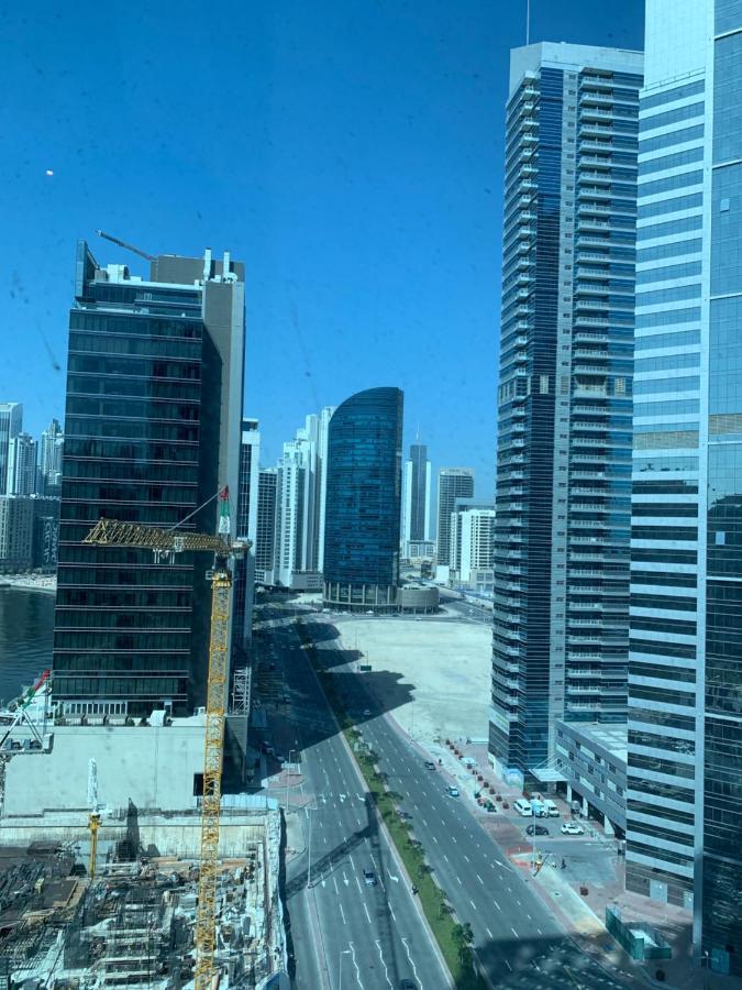 Apartment - Studio In Business Bay Direct On The Water Canal - 1km From Downtown & Mall - 1217a