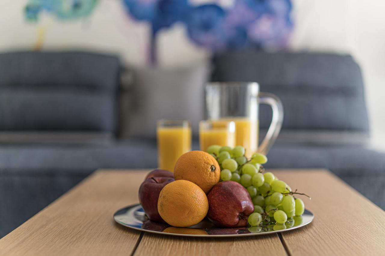 Apartment Higuests - Luxurious 1br In Palms With Private Access Dubai