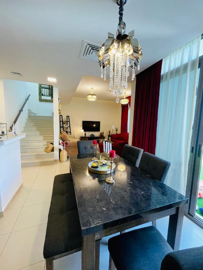 4 Bedroom Located At Town Square Dubai, Al Qudra Road *