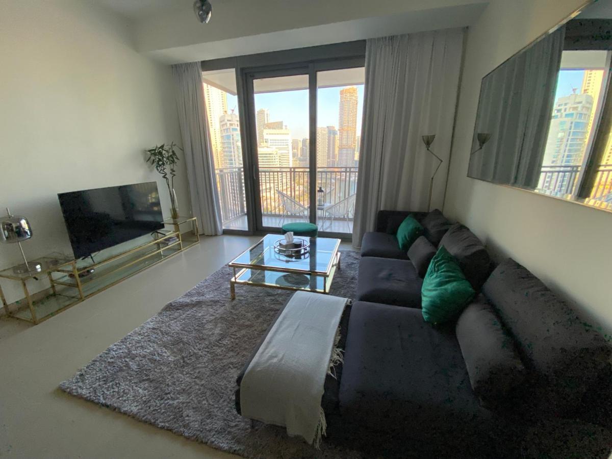 52 Luxury 1-br With Breath Taking Views And Amenities Dubai