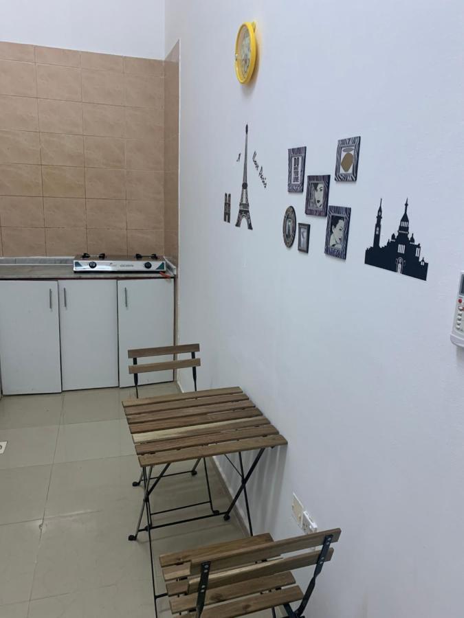 Reda's Hostle Albergue