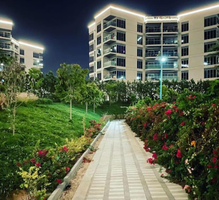 Elegant And Comfortably Furnished 2brh In A Quiet Area! Apartment